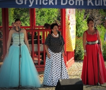 „Gryfickie Lato Muzyczne – niedzielne koncerty w Ogrodzie Japońskim” - relacja z koncertu pt. “Koncert Trzech Sopranów”